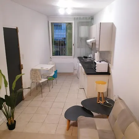 T1 Centre Historique Apartman *